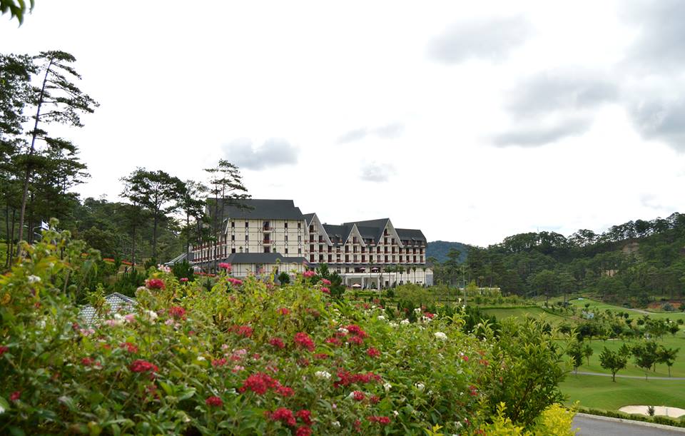 Thiết kế nội thất Chung Cư tại Hà Nội Golf Hotel 1588776117 6