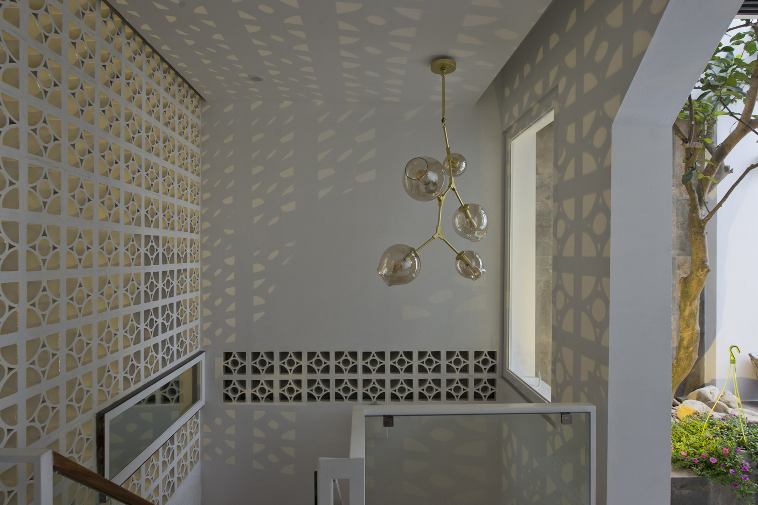 thiết kế Nhà Nhỏ 2 tầng QT House43