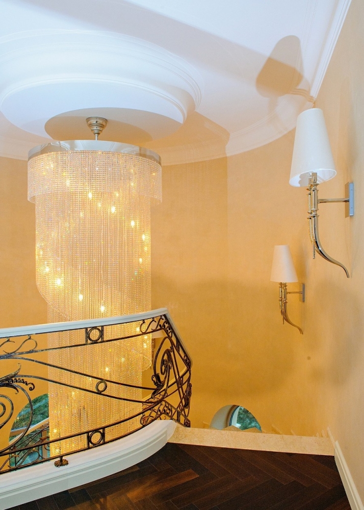 Dòng đèn thông tầng 5 1544784068